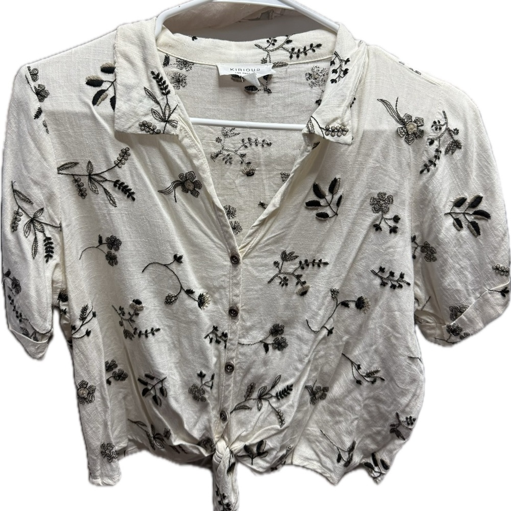 Kirious Black and White Crop Button Down Shirt